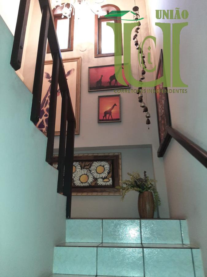 Casa, 6 quartos, 320 m² - Foto 8