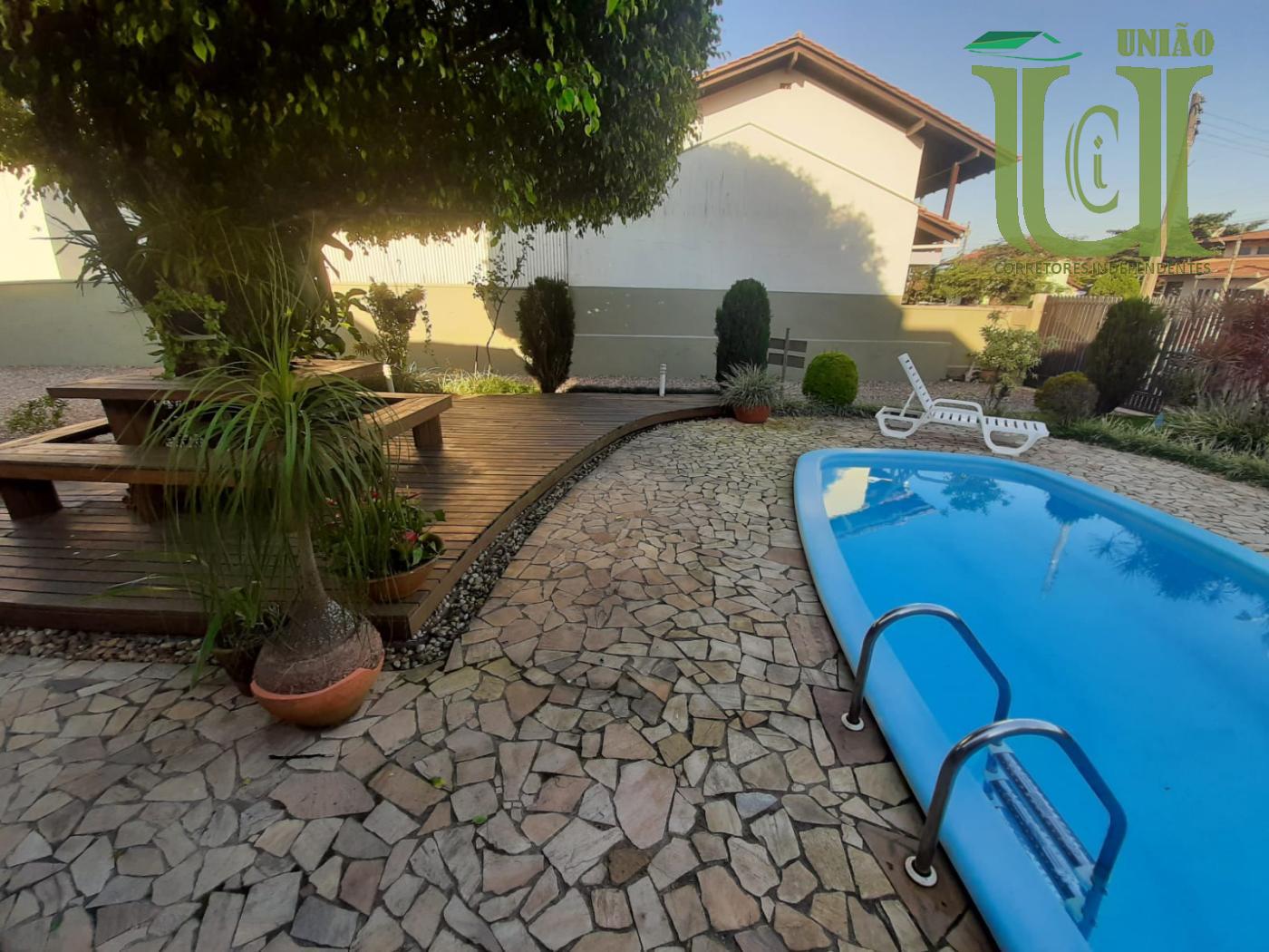 Casa, 6 quartos, 320 m² - Foto 2