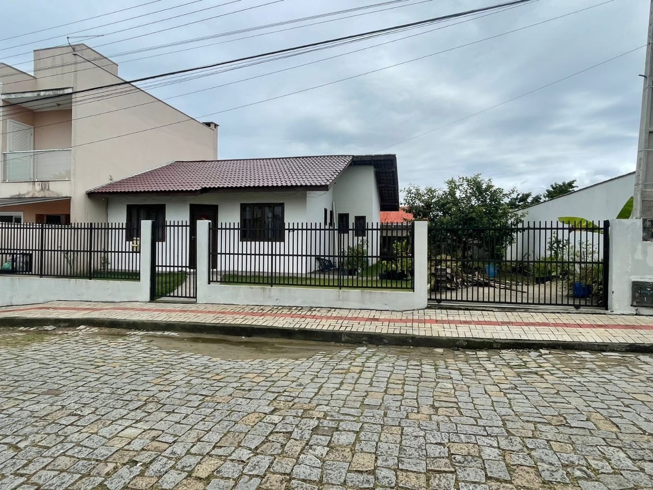 Casa, 2 quartos, 202 m² - Foto 1